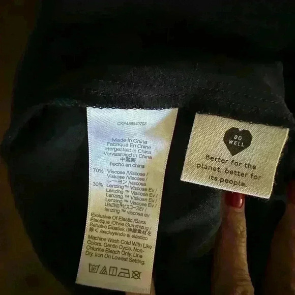 Madewell Tie Back Black Smocked Bodice and Satin Jumpsuit Size 20 - Picture 11 of 14